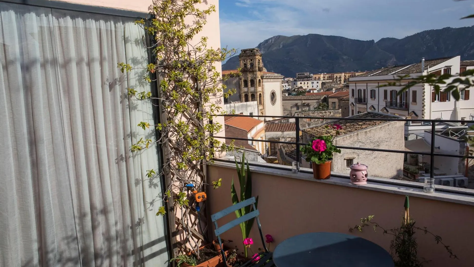 La Petite Terrasse Apartment Palermo